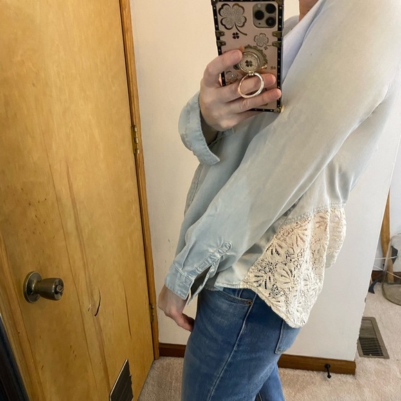 Holding Horses Tencel Chambray Lace Back Boho Top - Picture 4 of 12